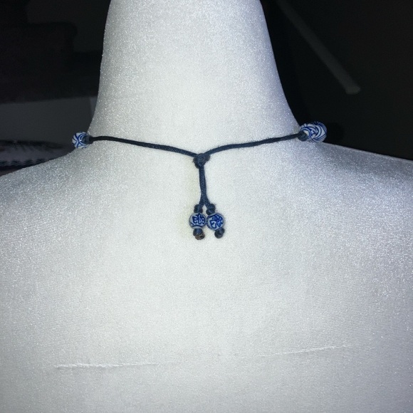 32” Blue & White Porcelain China Beads on silk strand EUC - Picture 2 of 4